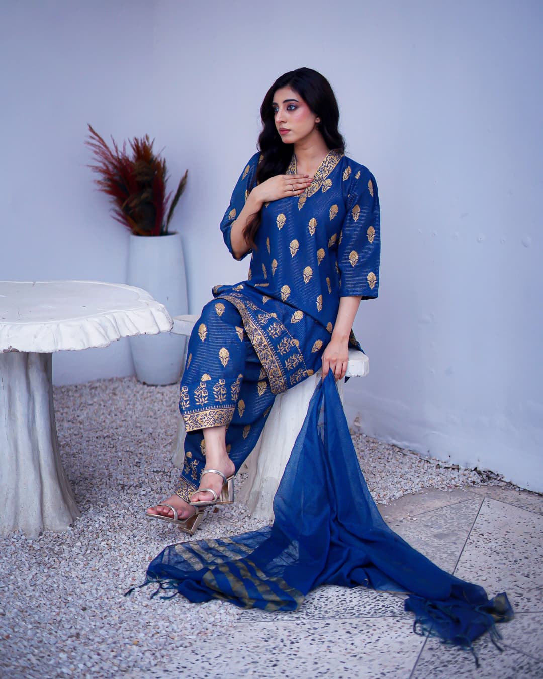 Shama-e-Husn - First Image